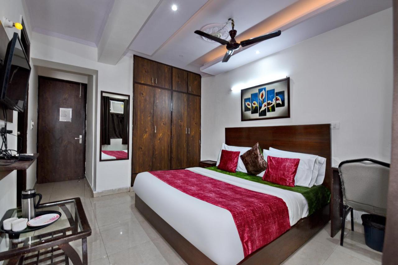 Hotel Admire Inn "Atta Market, Noida Sector 18" Exterior foto